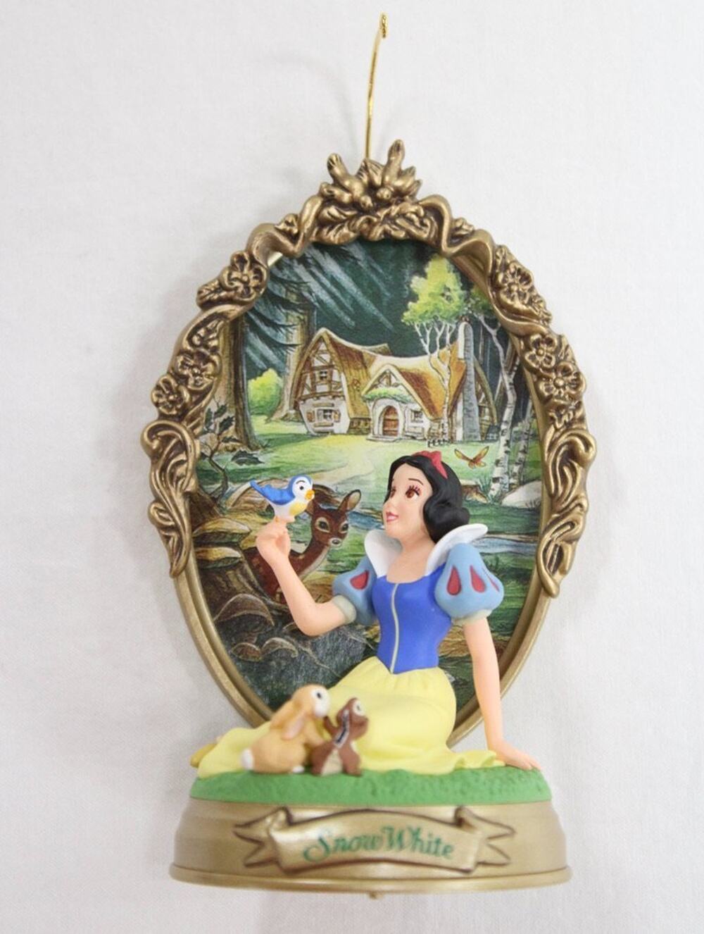 Snow White Enchanted Memories Ornament Hallmark Keepsake 1998
